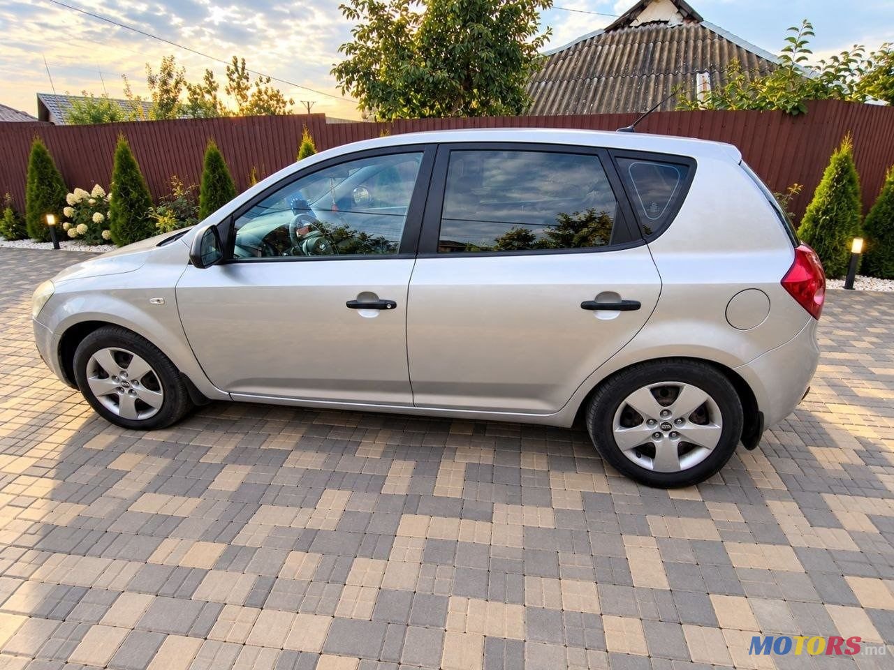 2009' Kia Ceed photo #1