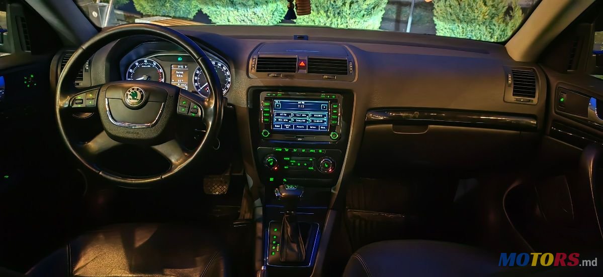 2009' Skoda Octavia photo #6