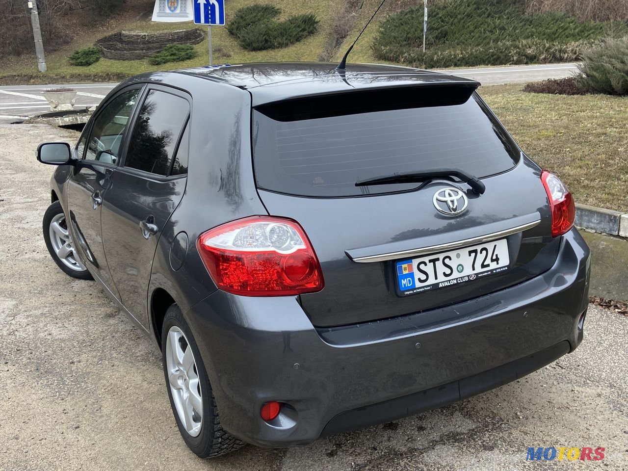 2010' Toyota Auris photo #4