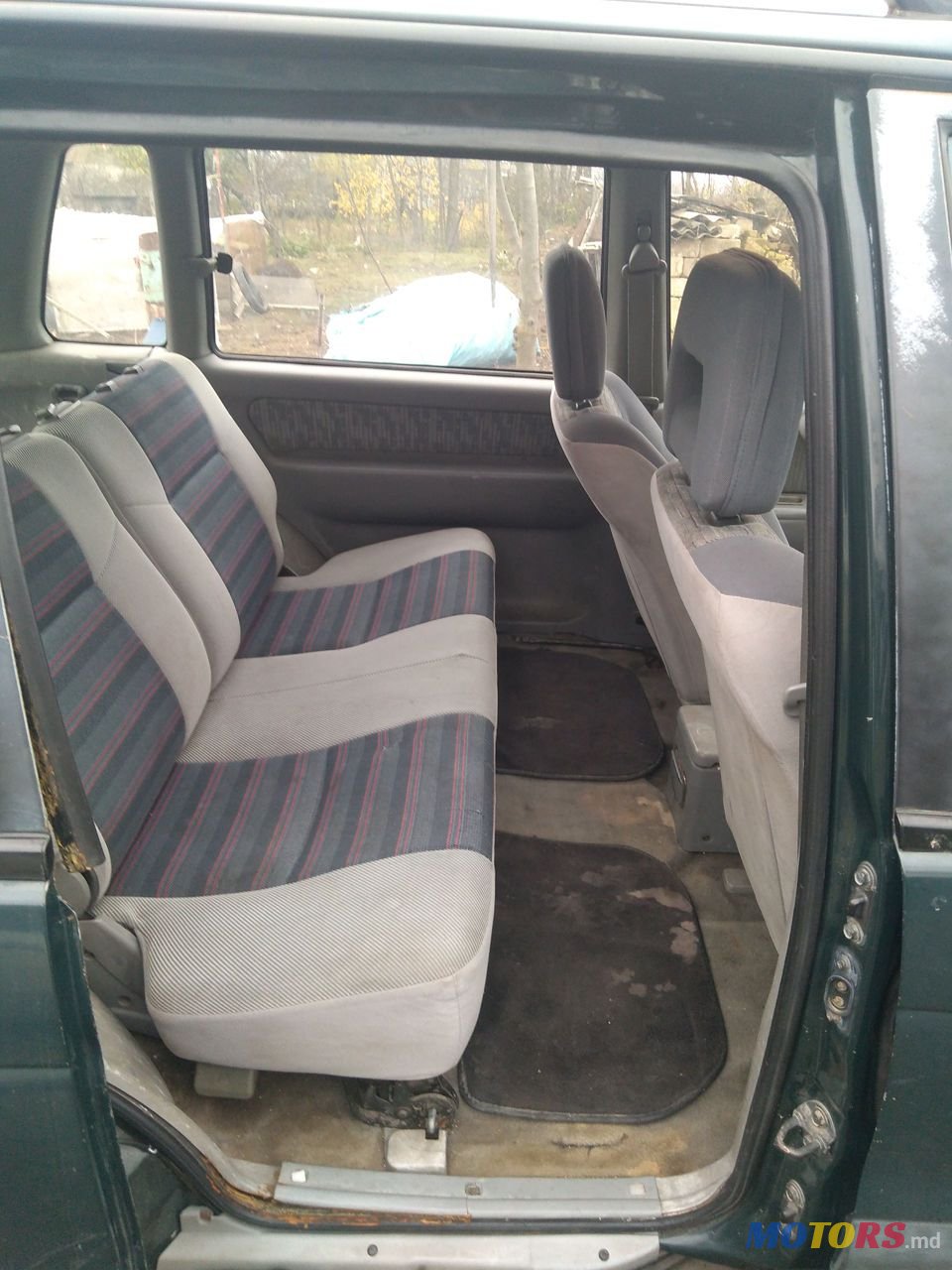 1994' Mitsubishi Space Runner photo #1