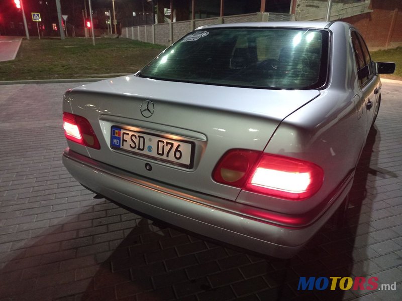 1998' Mercedes-Benz E Класс photo #3