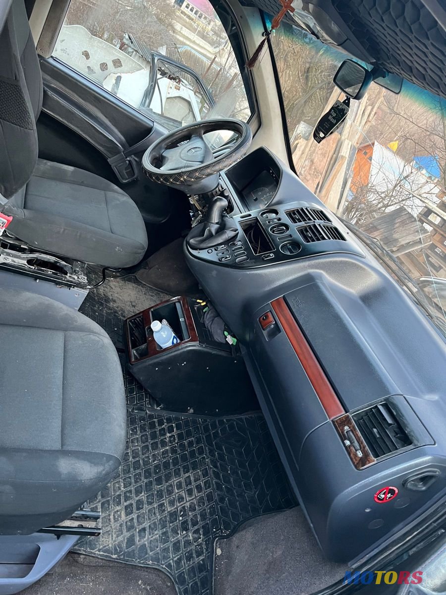 2002' Mercedes-Benz Vito photo #5