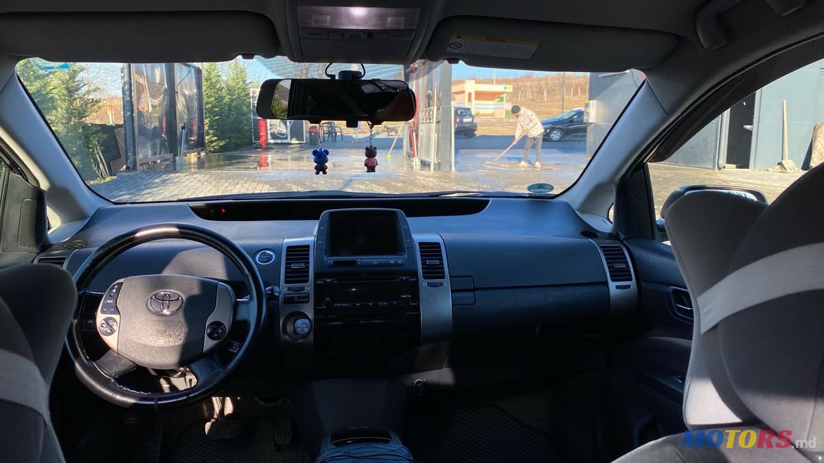 2006' Toyota Prius photo #4