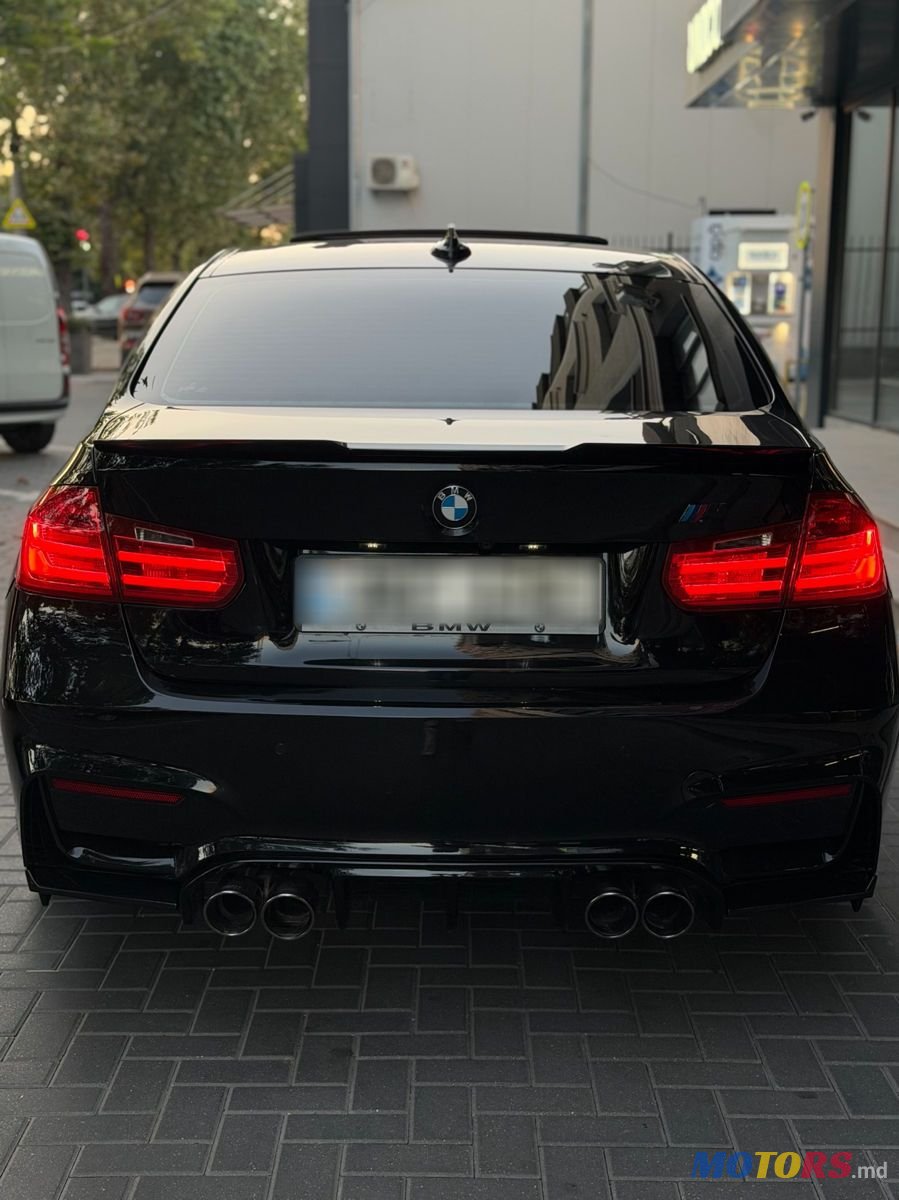 2015' BMW 3 Series photo #2