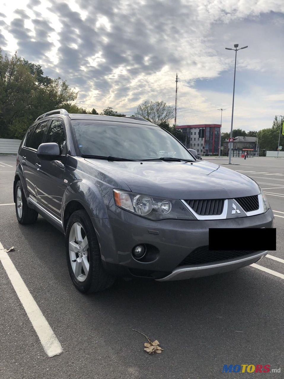 2008' Mitsubishi Outlander photo #1