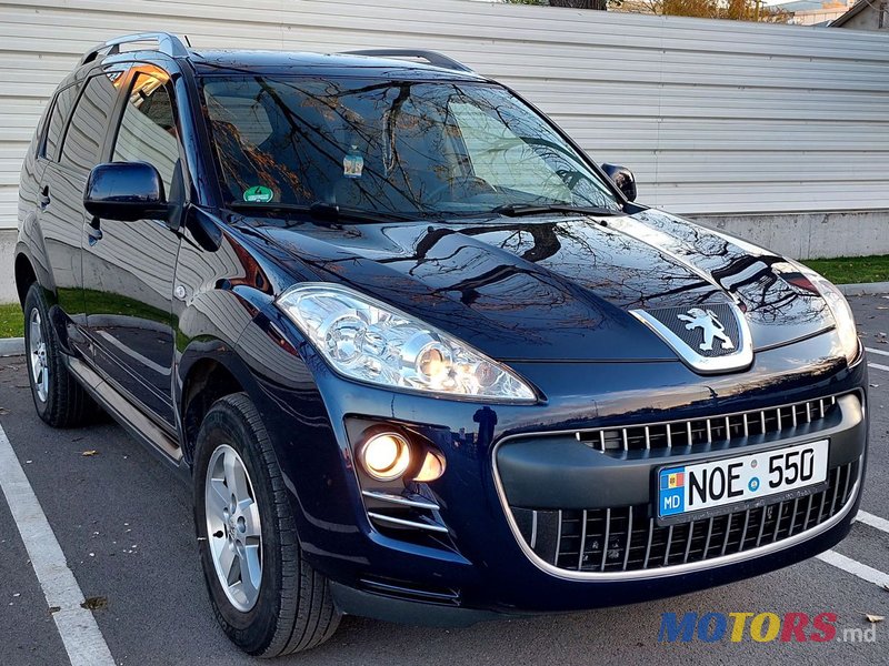 2011' Peugeot 4007 photo #2