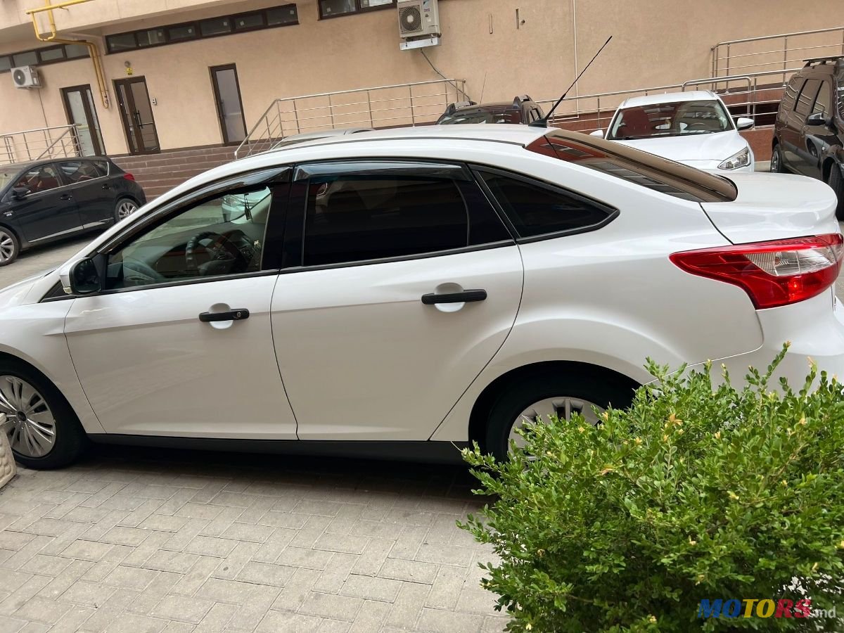 2012' Ford Focus photo #5