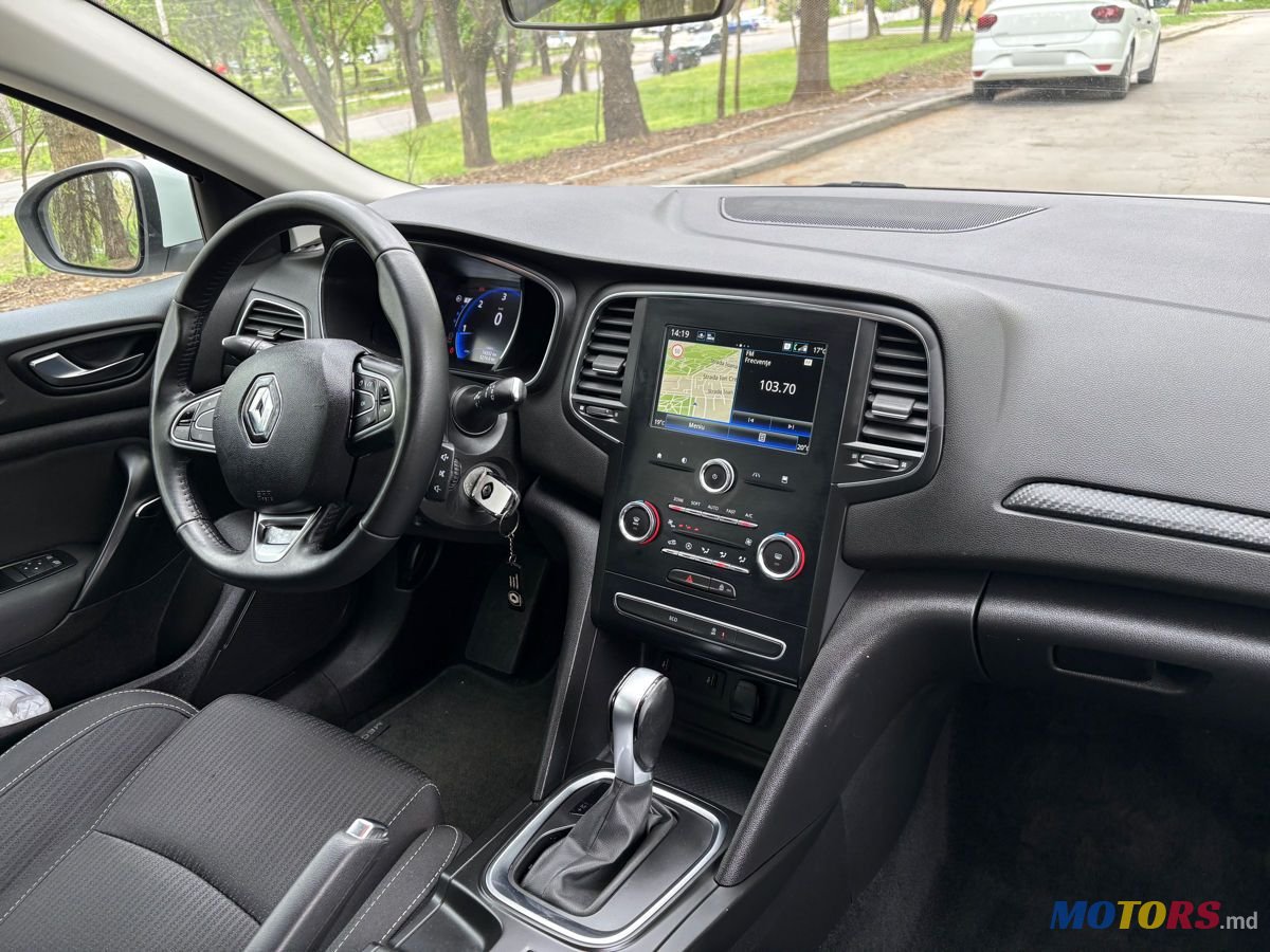 2020' Renault Megane photo #4