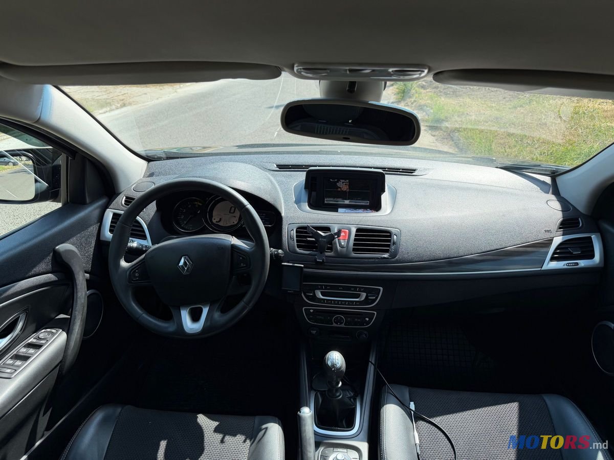2009' Renault Megane photo #6