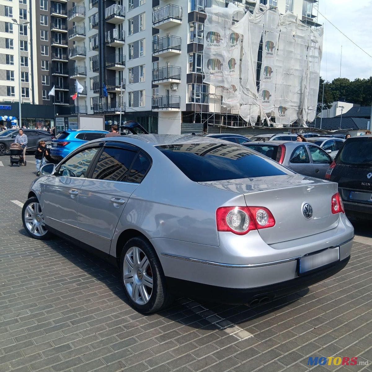 2007' Volkswagen Passat photo #4