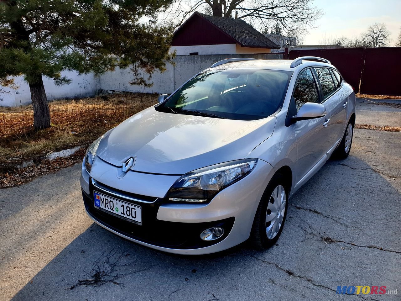 2013' Renault Megane photo #2