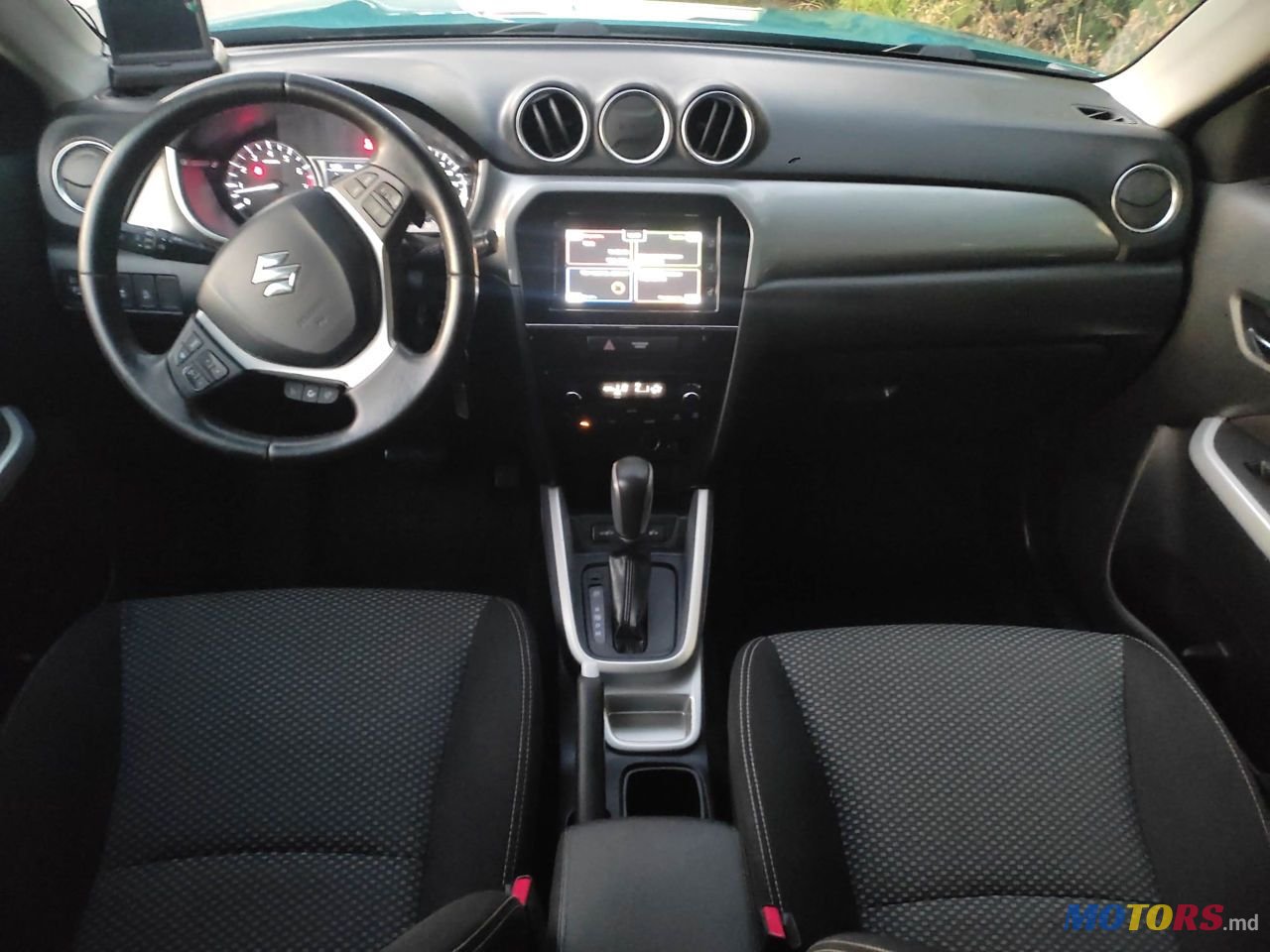 2015' Suzuki Vitara photo #3