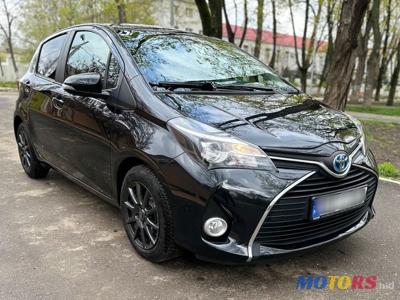 2015' Toyota Yaris photo #1