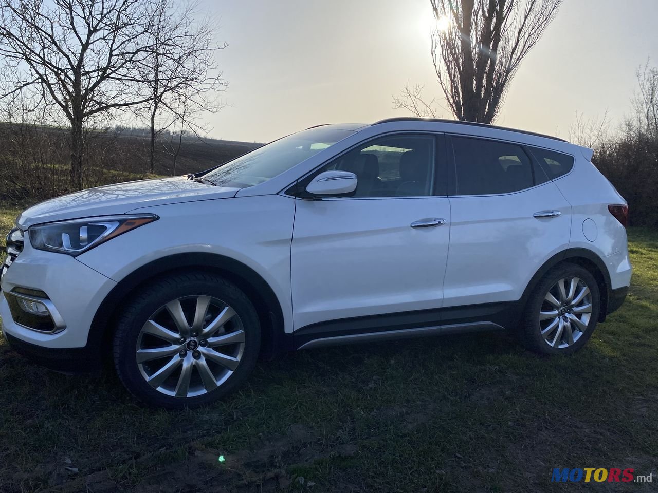 2017' Hyundai Santa Fe photo #1