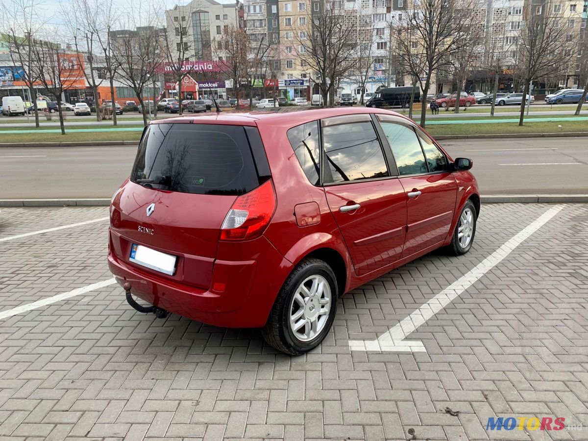 2009' Renault Scenic photo #3