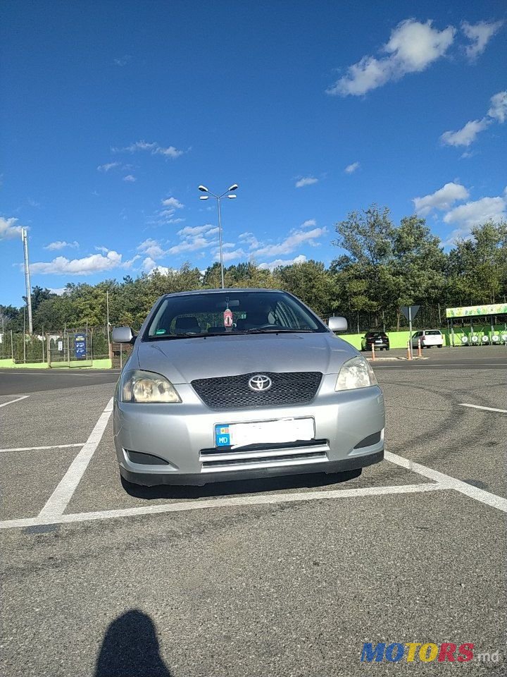 2004' Toyota Corolla photo #4