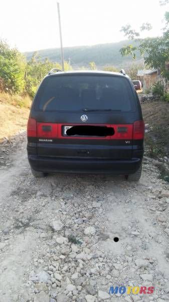 2001' Volkswagen Sharan photo #2
