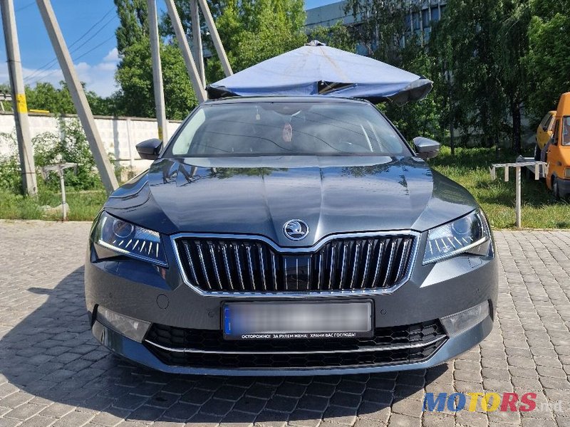 2015' Skoda Superb photo #2