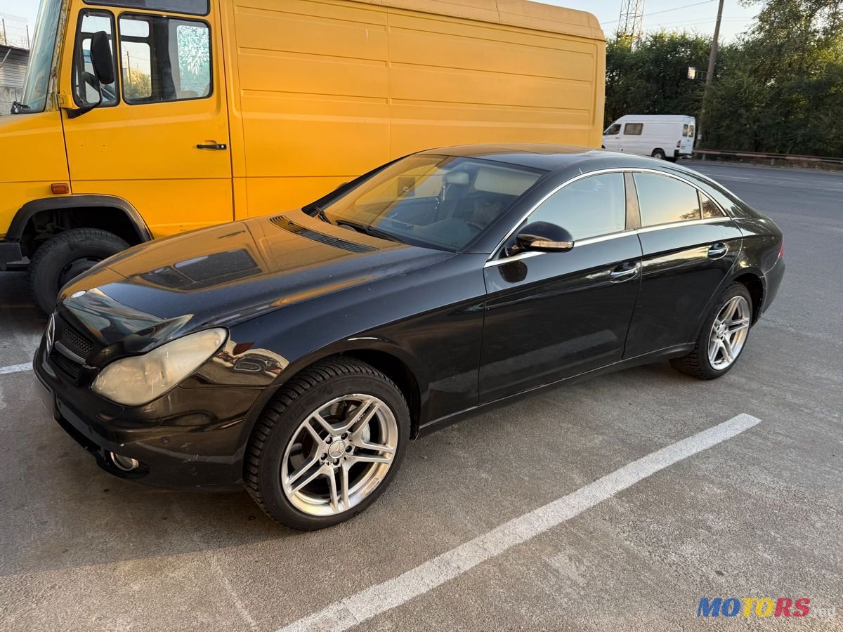 2005' Mercedes-Benz CLS-Class photo #1