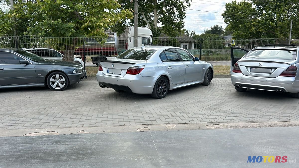 2005' BMW 5 Series photo #6