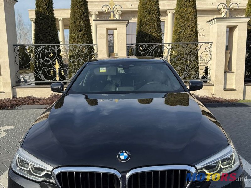2018' BMW 5 Series photo #1