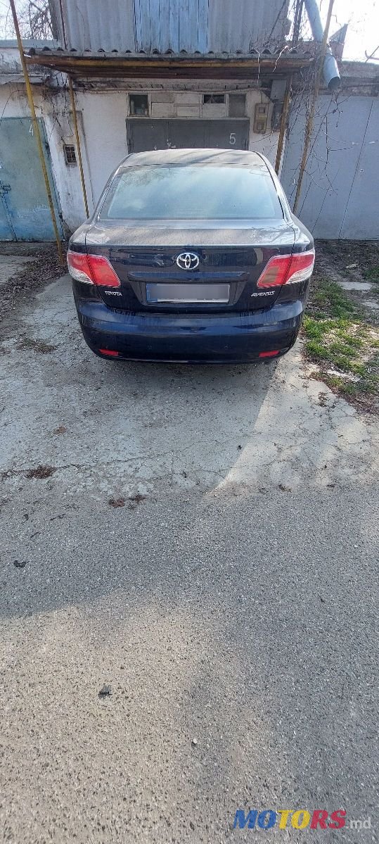 2010' Toyota Avensis photo #2