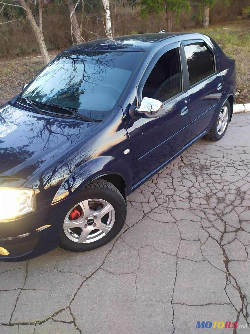 2011' Dacia Logan photo #1