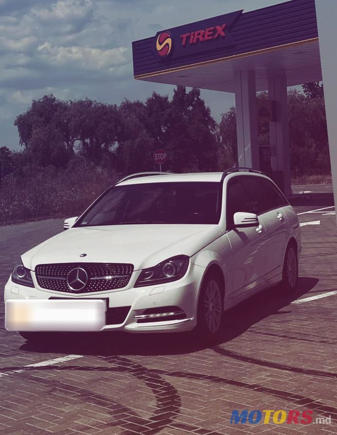 2012' Mercedes-Benz C-Class photo #4