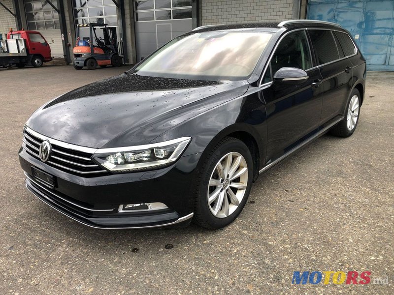 2015' Volkswagen Passat photo #1