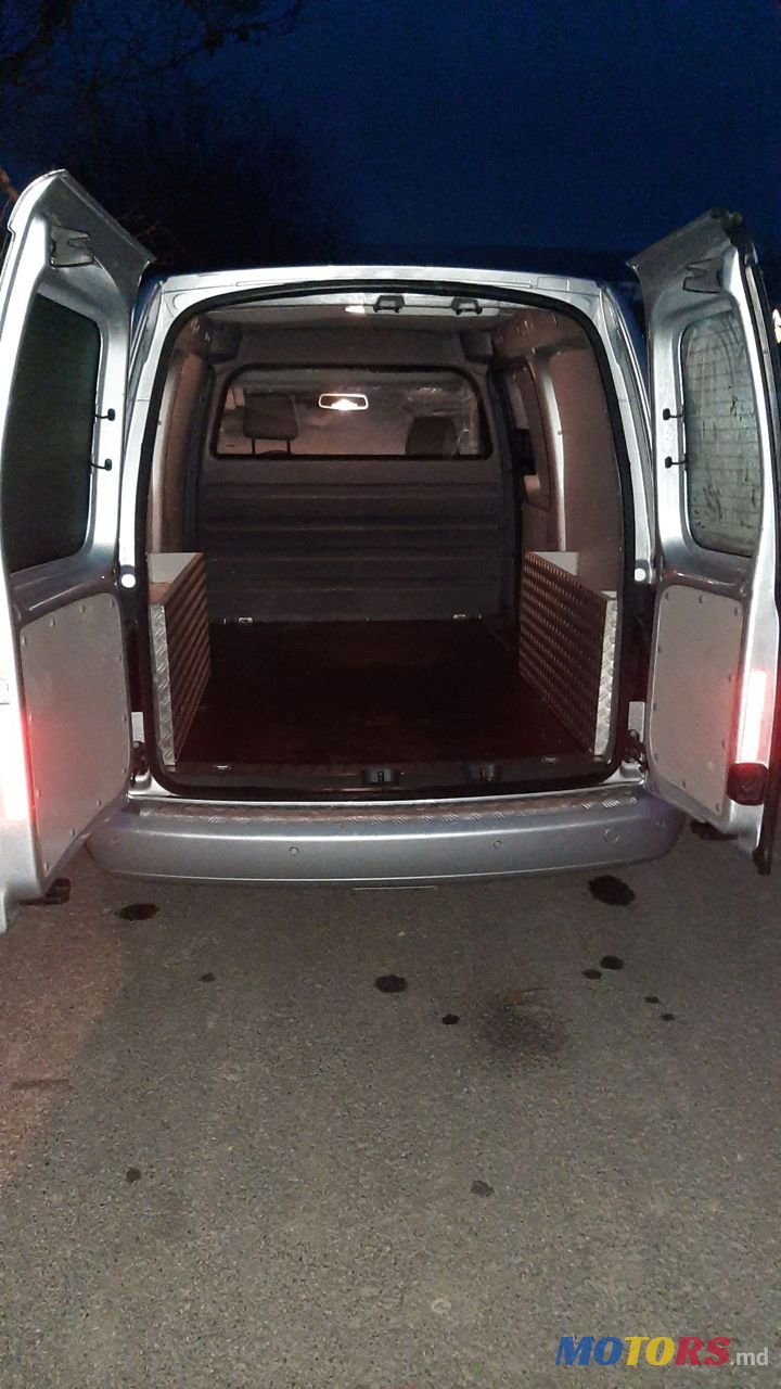 2013' Volkswagen Caddy photo #5