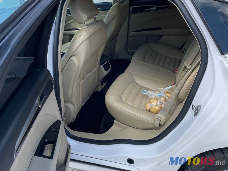 2016' Ford Fusion photo #3