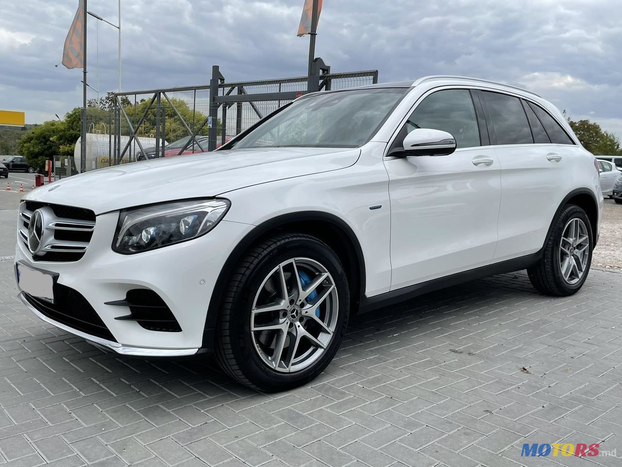 2018' Mercedes-Benz Glc photo #1