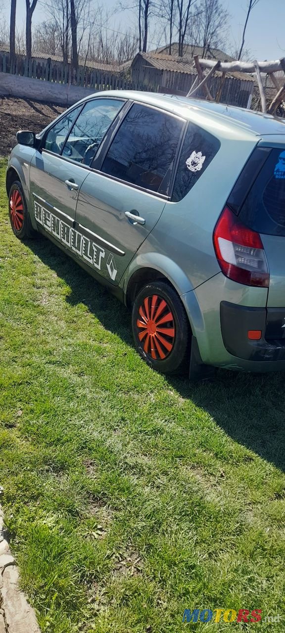 2005' Renault Scenic photo #6