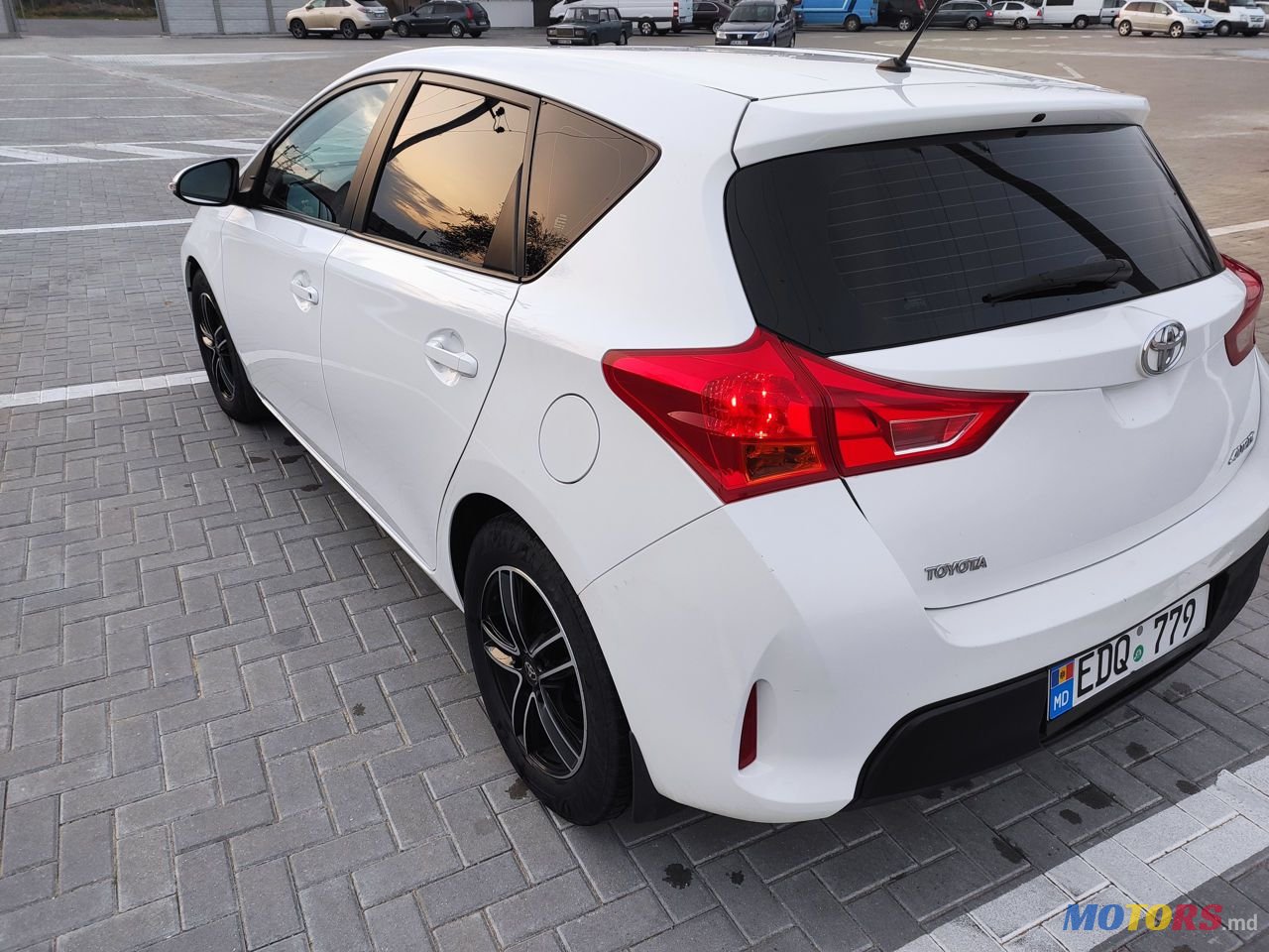 2015' Toyota Auris photo #1