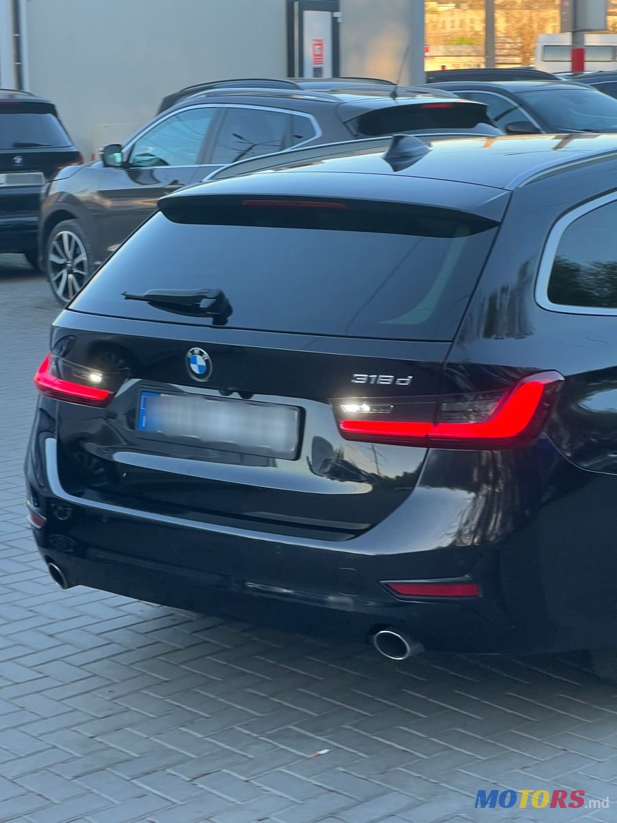 2021' BMW 3 Series photo #3