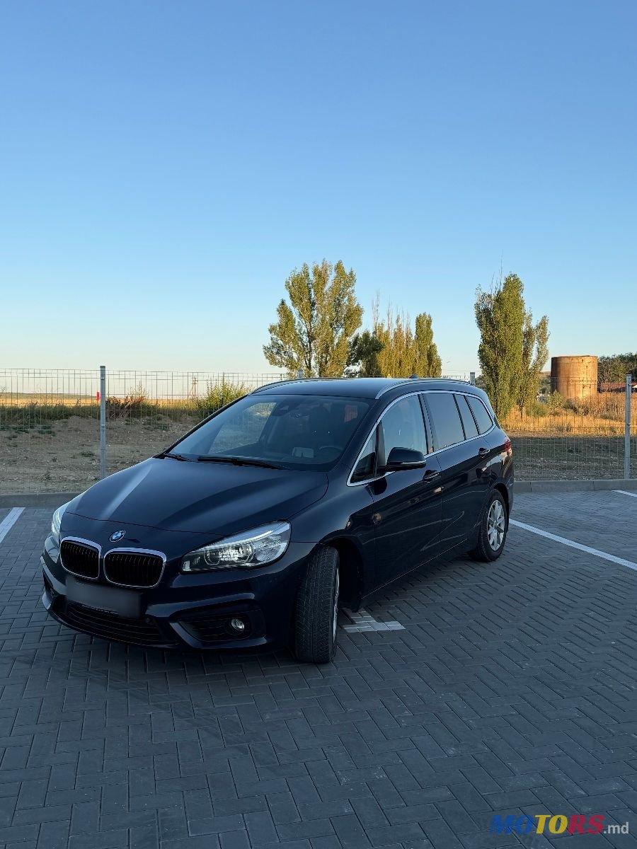 2016' BMW 2 Series Gran Tourer photo #2