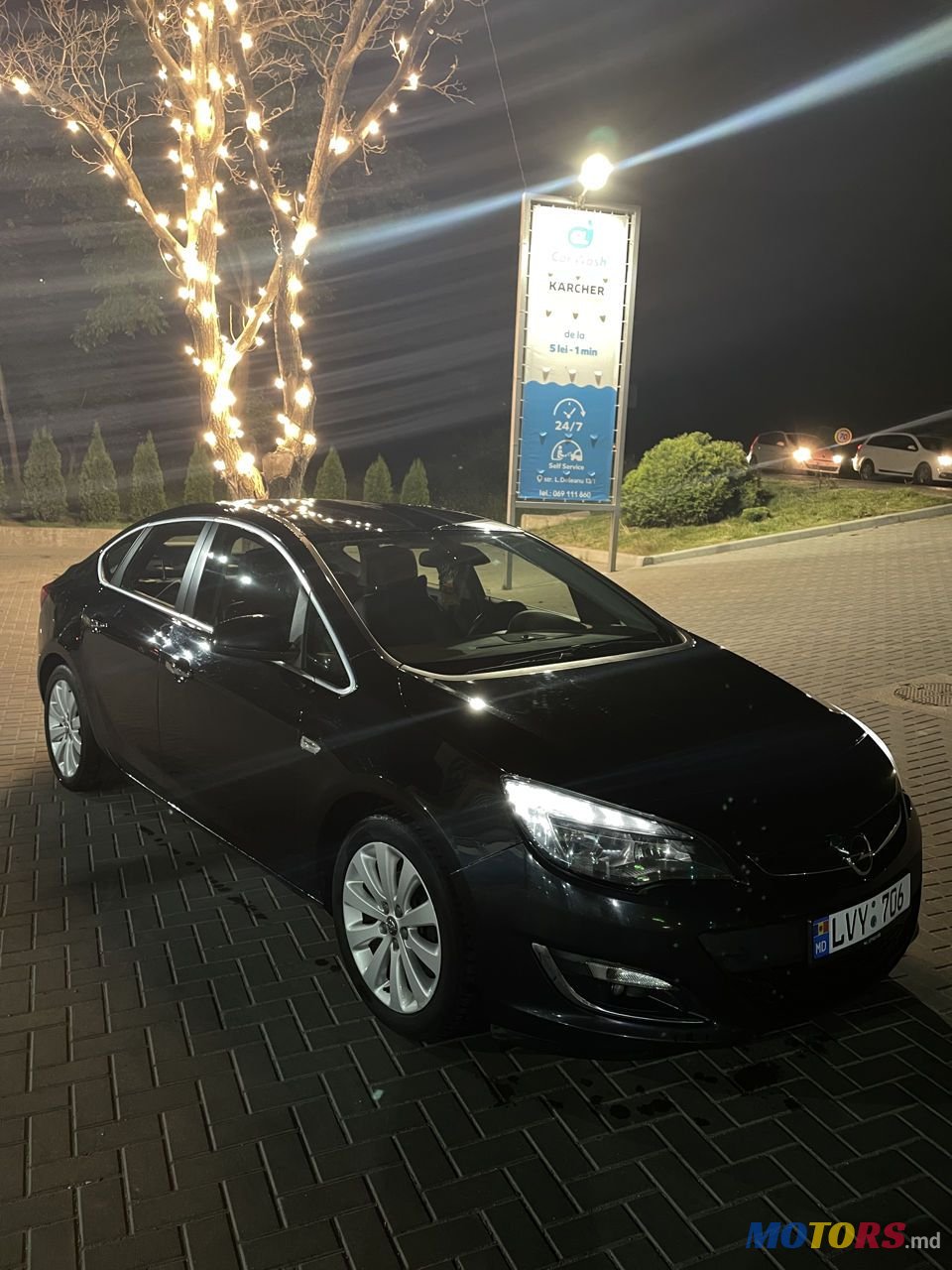 2013' Opel Astra photo #1