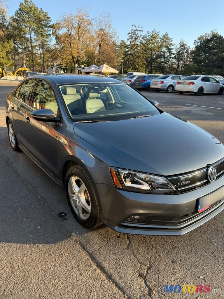 2016' Volkswagen Jetta photo #2