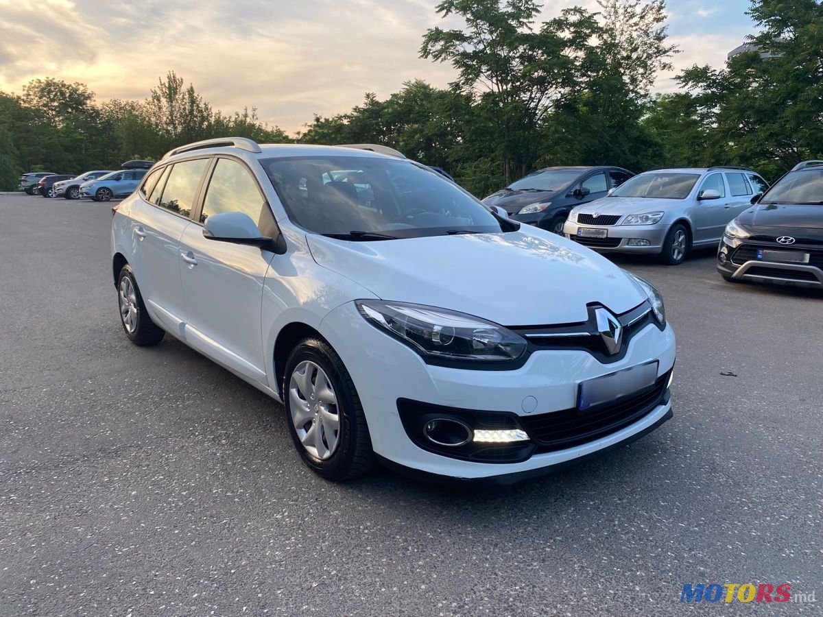 2014' Renault Megane photo #1