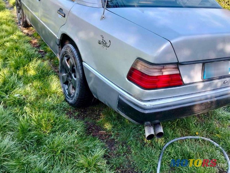 1992' Mercedes-Benz E-Class photo #6