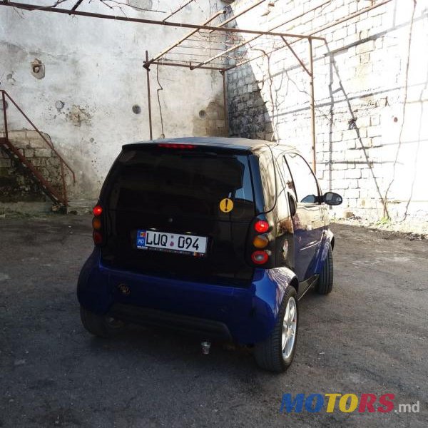 2001' Smart Fortwo photo #2