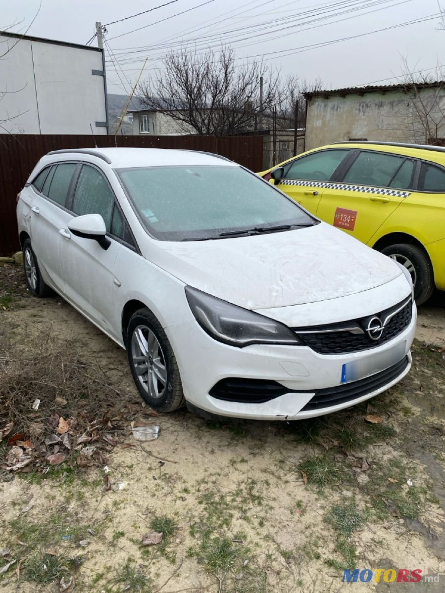 2021' Opel Astra photo #1