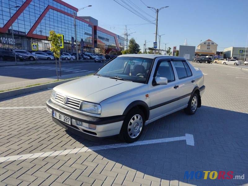 1992' Volkswagen Vento photo #1