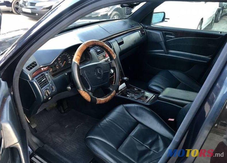 1998' Mercedes-Benz E photo #2