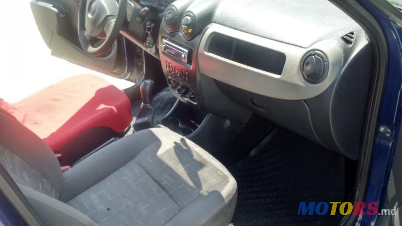 2008' Dacia Logan photo #3
