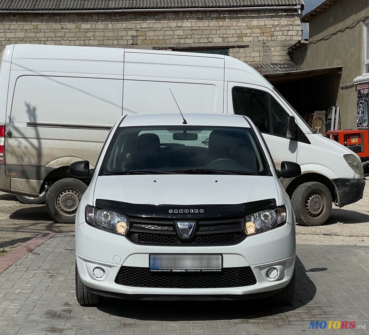 2014' Dacia Sandero photo #2