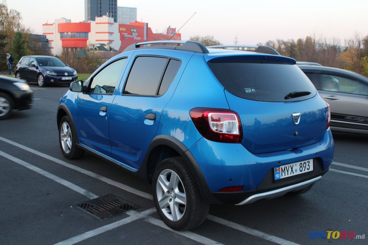 2015' Dacia Sandero Stepway photo #4