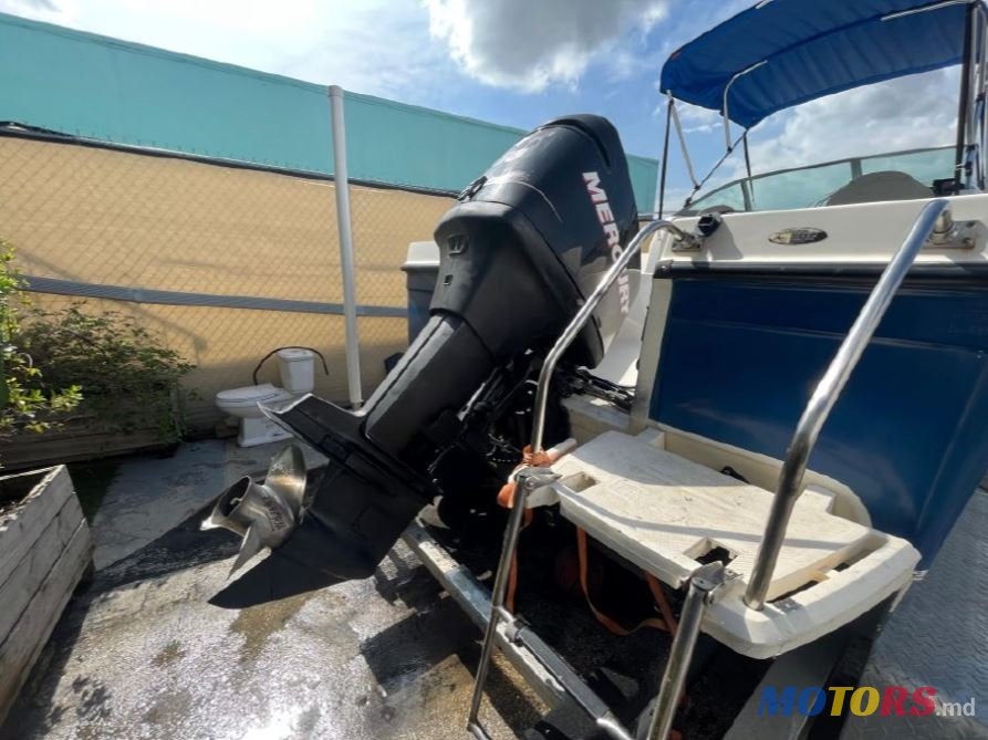 2007' TROPHY 2052 Walkaround photo #6