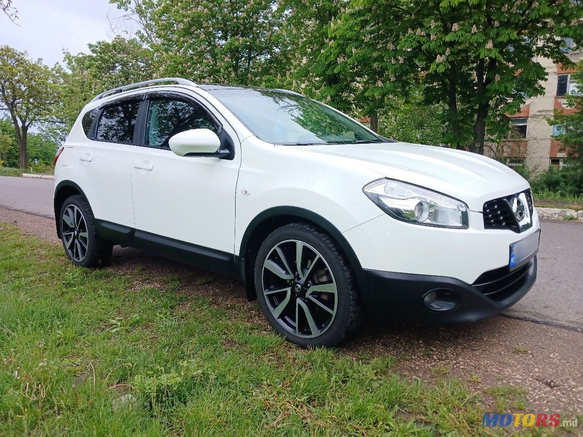 2011' Nissan Qashqai photo #2