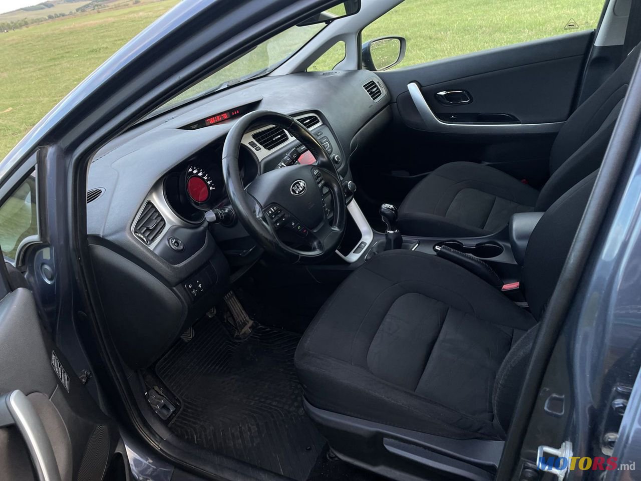 2013' Kia Ceed photo #4